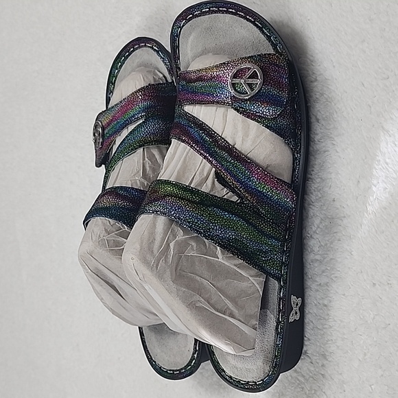 Alegria Betty Hippie Momma Peace Sign Multi Color Sandals New In Box - Picture 5 of 11